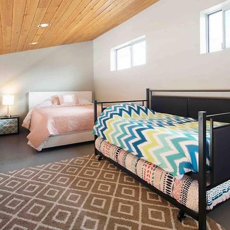 シーダー・シティ Dreamloft And Patio On The Hillヴィラ エクステリア 写真